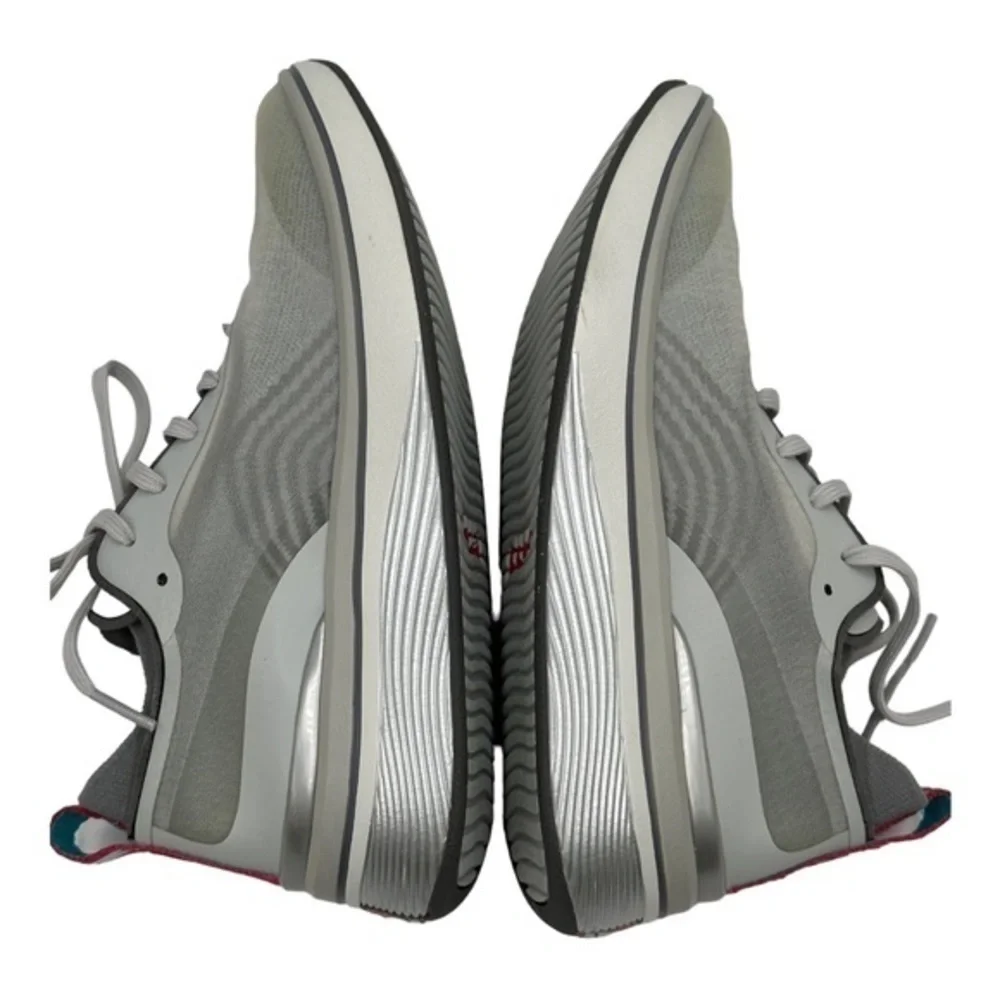 BALA Twelves Shade Gray Healthcare Washable Shoes Fluid Resistant EUC 6.5